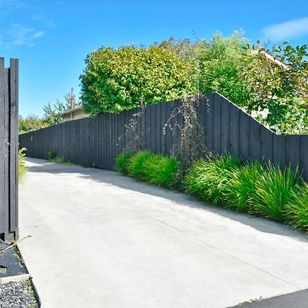 Dickens St - Christchurch Holiday Homes Zewnętrze zdjęcie